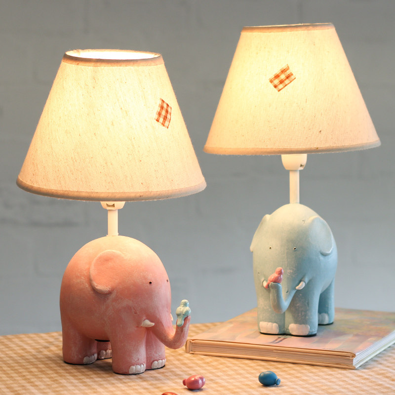 可爱大象情侣台灯卧室调光床头灯学生送朋友