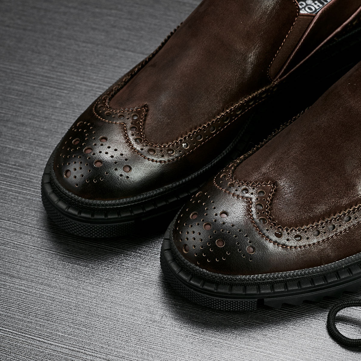 春季布洛克皮鞋男真皮商务休闲鞋厚底复古潮鞋男套脚雕花圆头鞋子