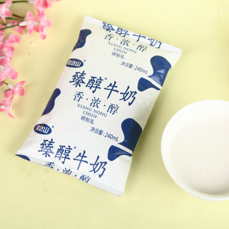 完达山臻醇牛奶香浓醇利乐枕240ml袋纯牛奶