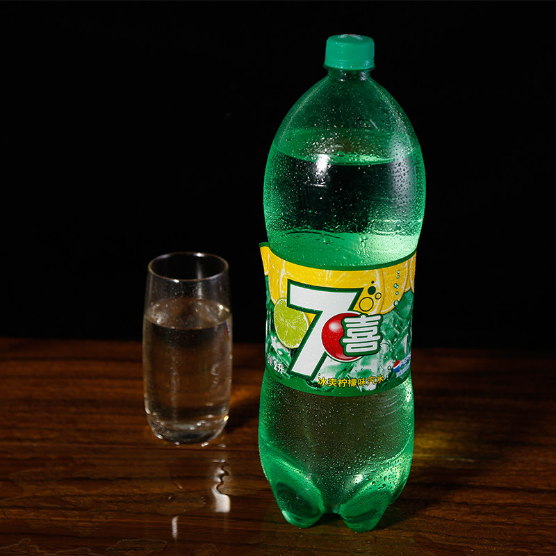七喜2l碳酸饮料