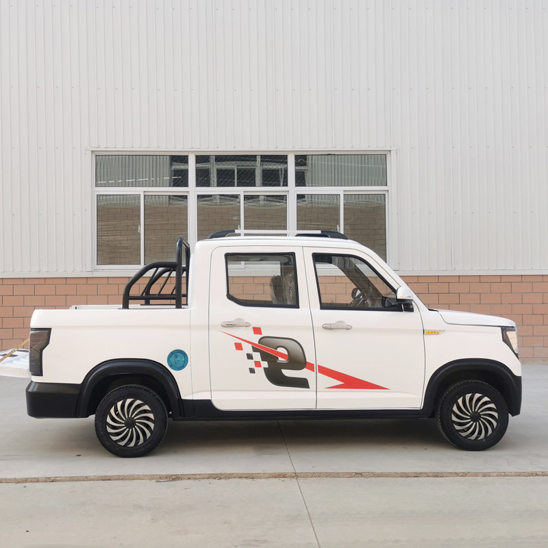 四座电动四轮家用双排皮卡卡车成人新能源油电电动四轮车