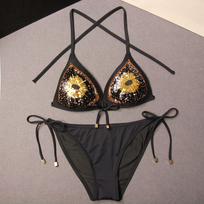 超美亮片性感度假比基尼三点式大胸聚拢女神显胸比基尼