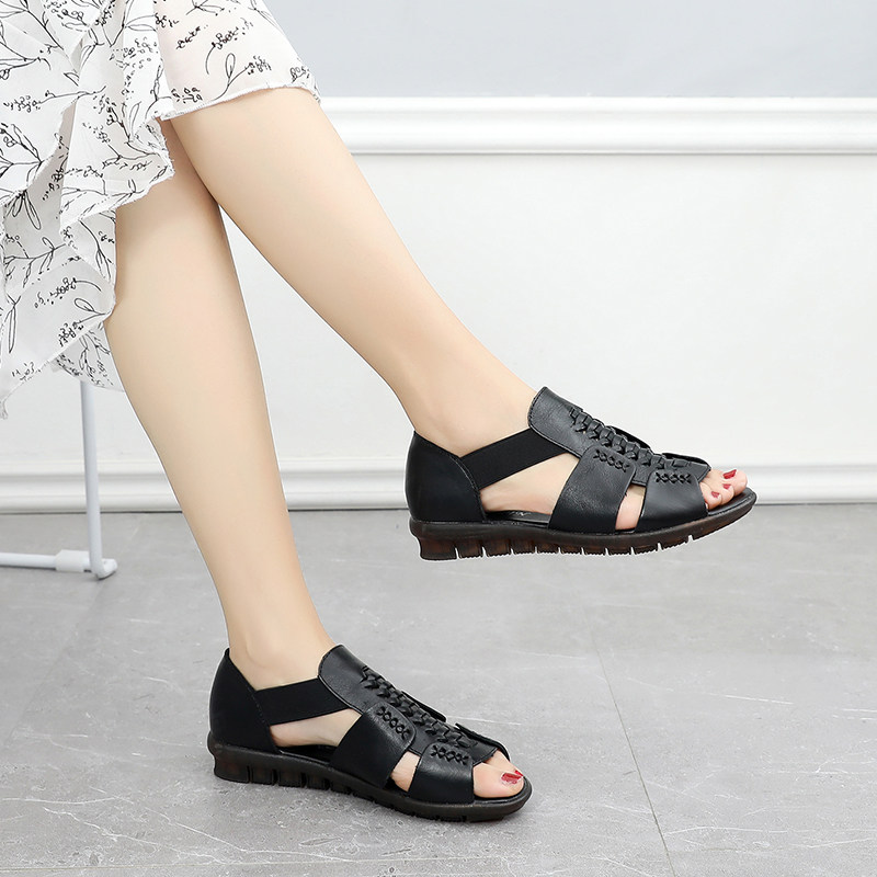 2021牛筋凉鞋中老年风中舒适防滑低跟平底夏真皮时装凉鞋