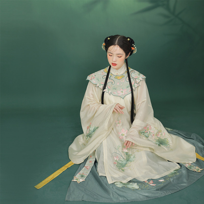 无衣饮羽【云肩】汉服女原创正品明制竖领斜襟长衫一片式新款云肩