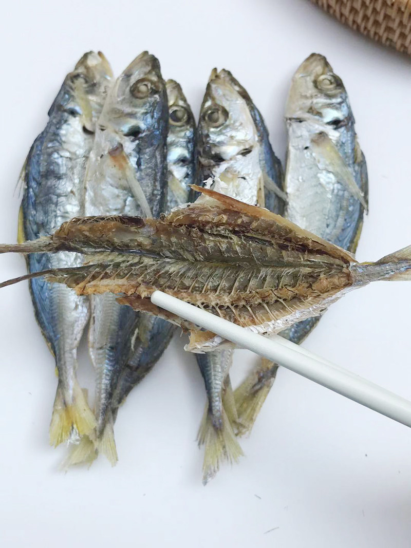 东山岛特产无盐海捕淡干淡晒黄尾巴浪鱼烘干海味鱼干