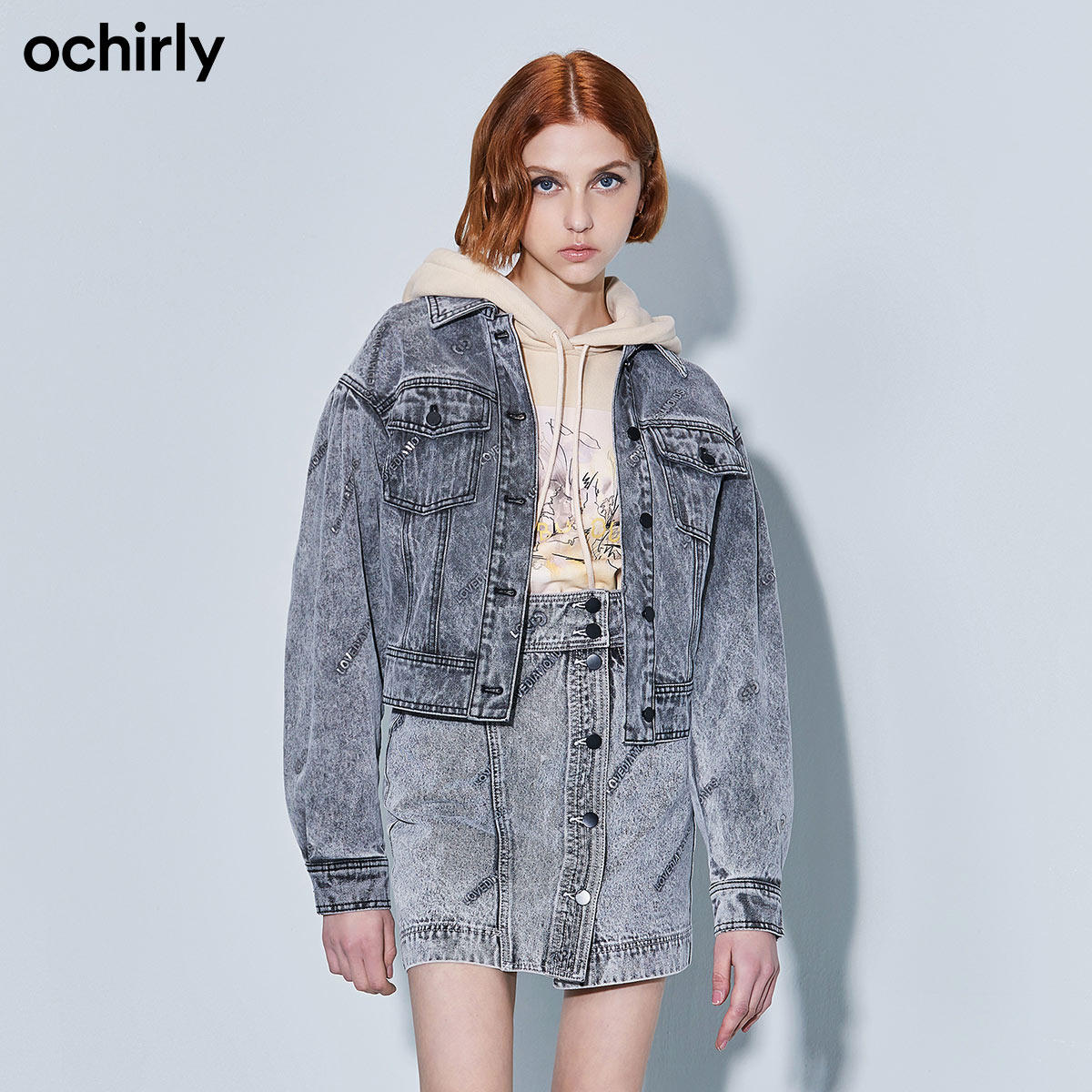 ochirly欧时力2020新款秋装字母亮片短款牛仔外套短外套