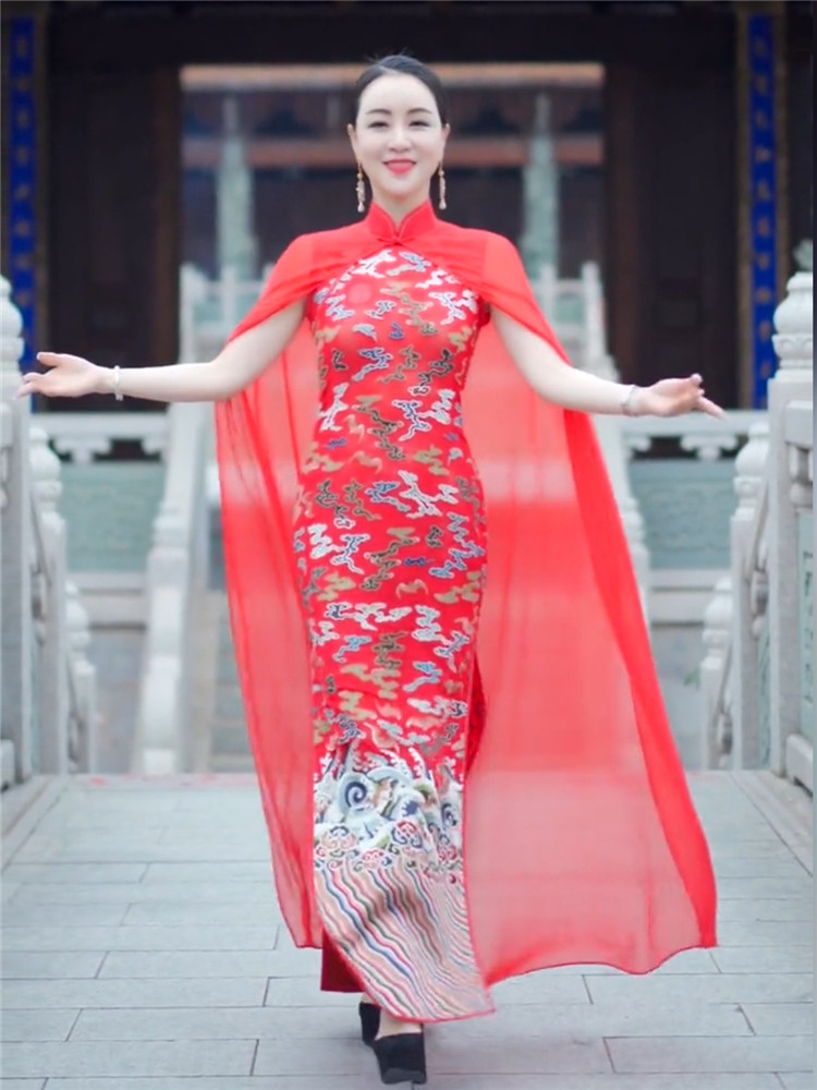 抖音音美璜身所伊人毛宇琳老师同款大红红色印花旗袍