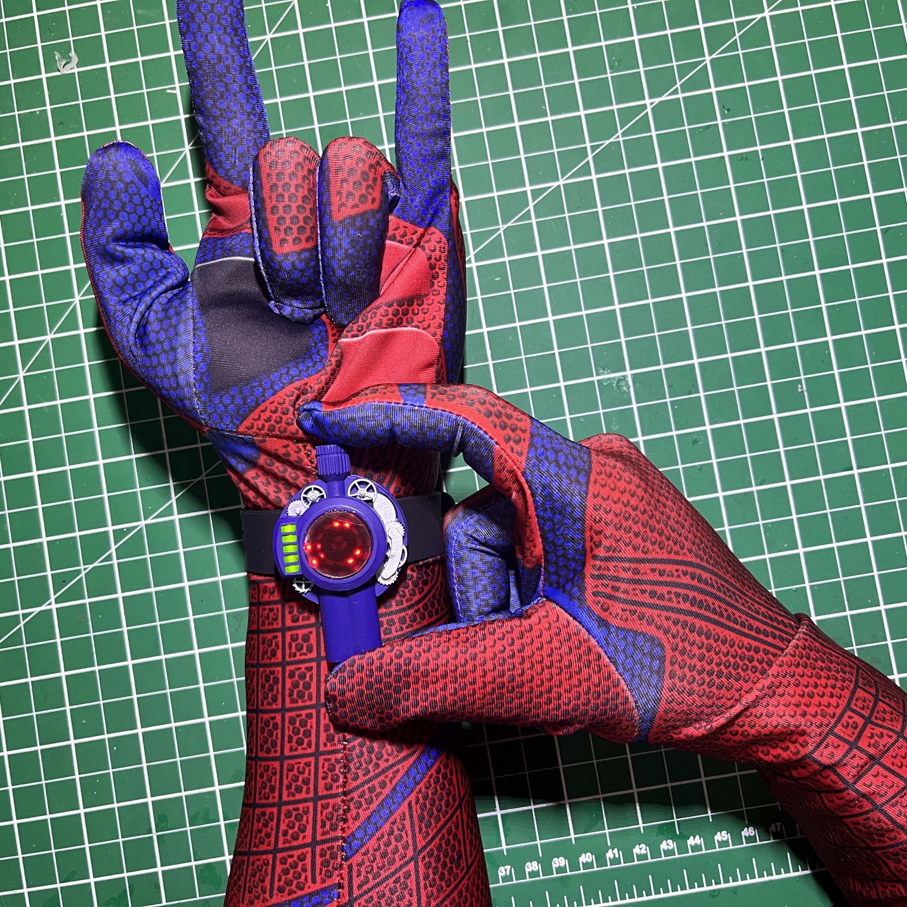 蜘蛛侠发射器正版绳索绳子手腕小型黑科技玩具吐丝软弹枪