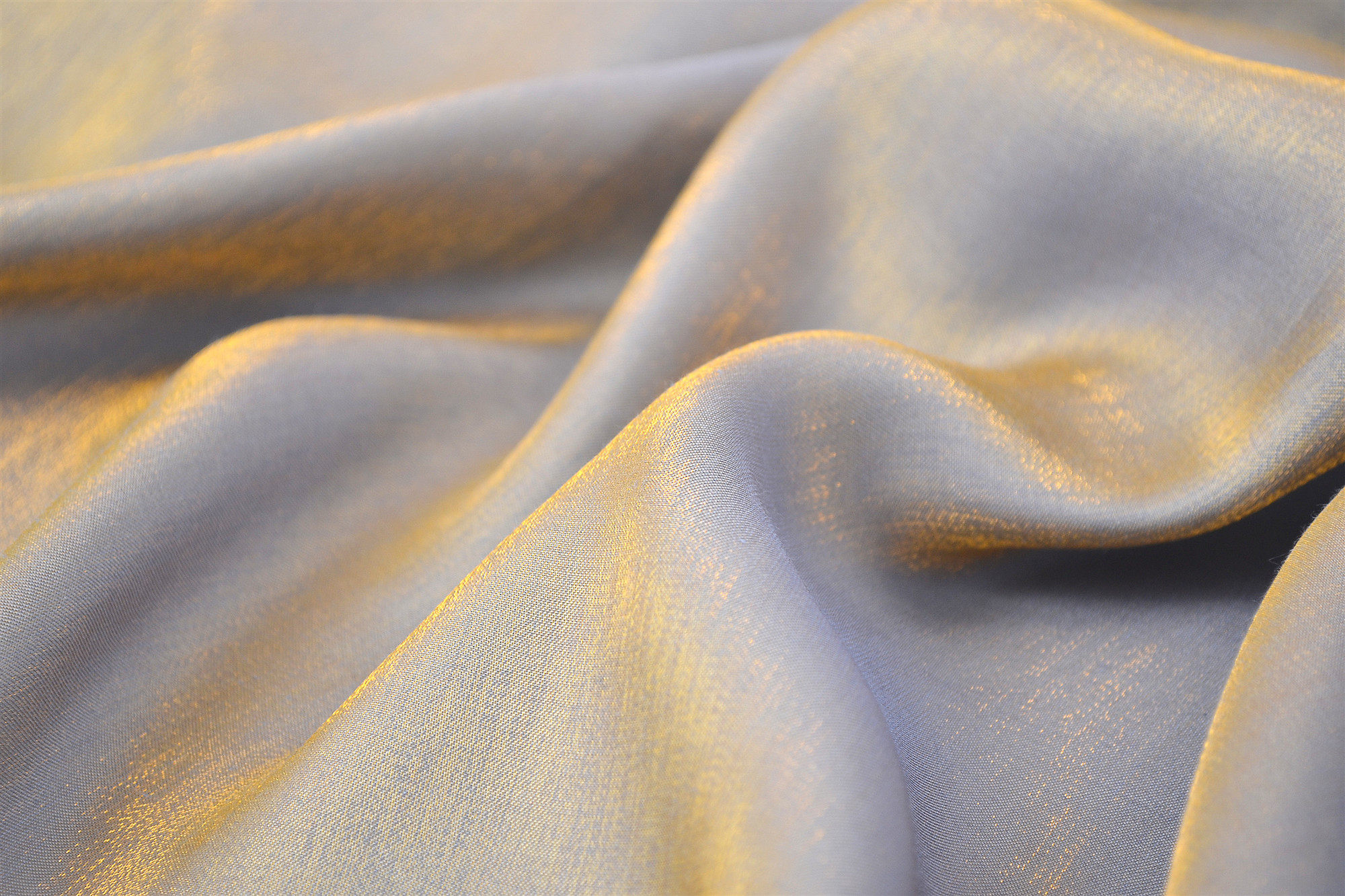 蓝色水晶丝绸绸丝滑裙面料珠光古装汉服马面布料海绵垫