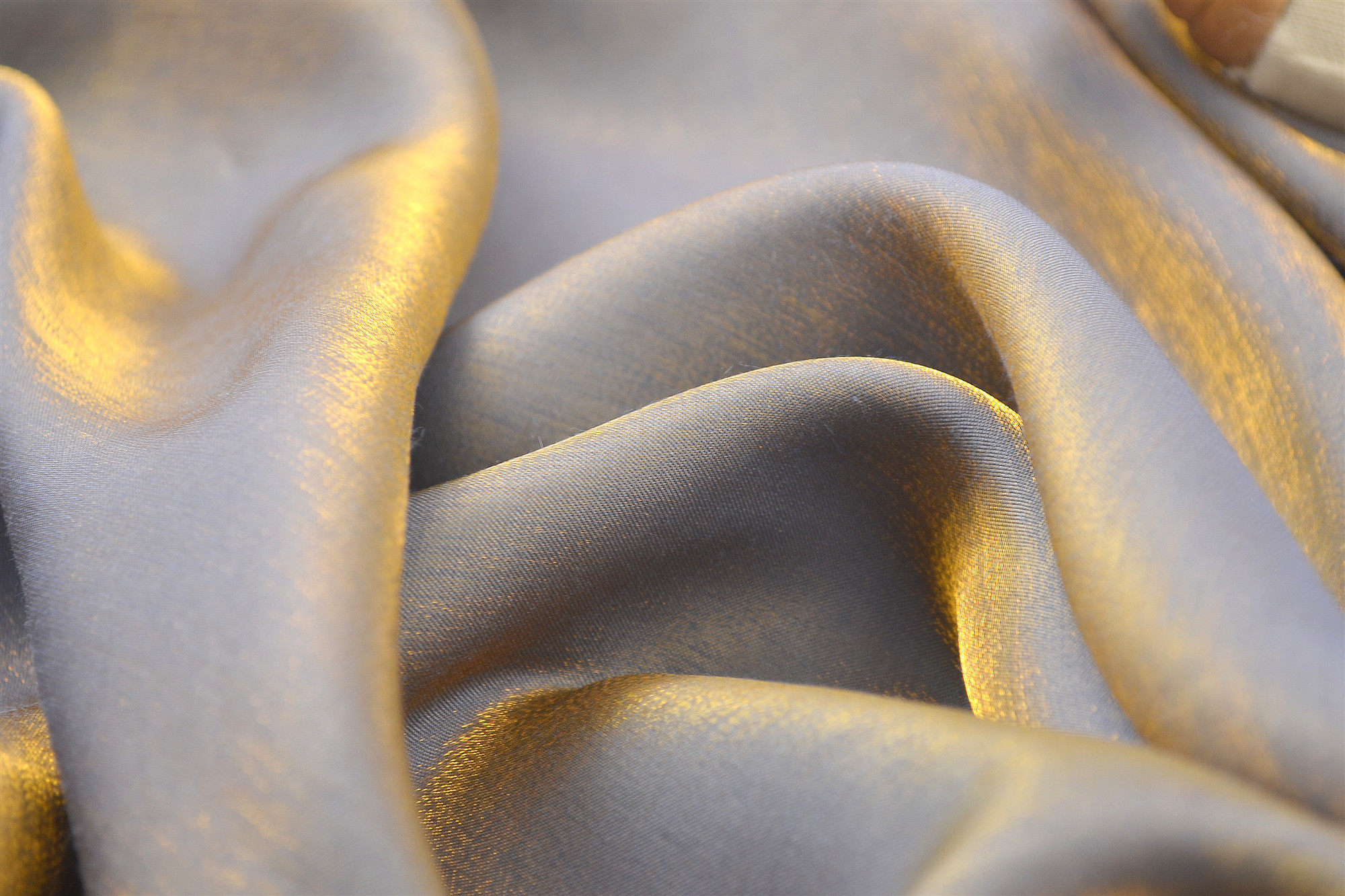 蓝色水晶丝绸绸丝滑裙面料珠光古装汉服马面布料海绵垫