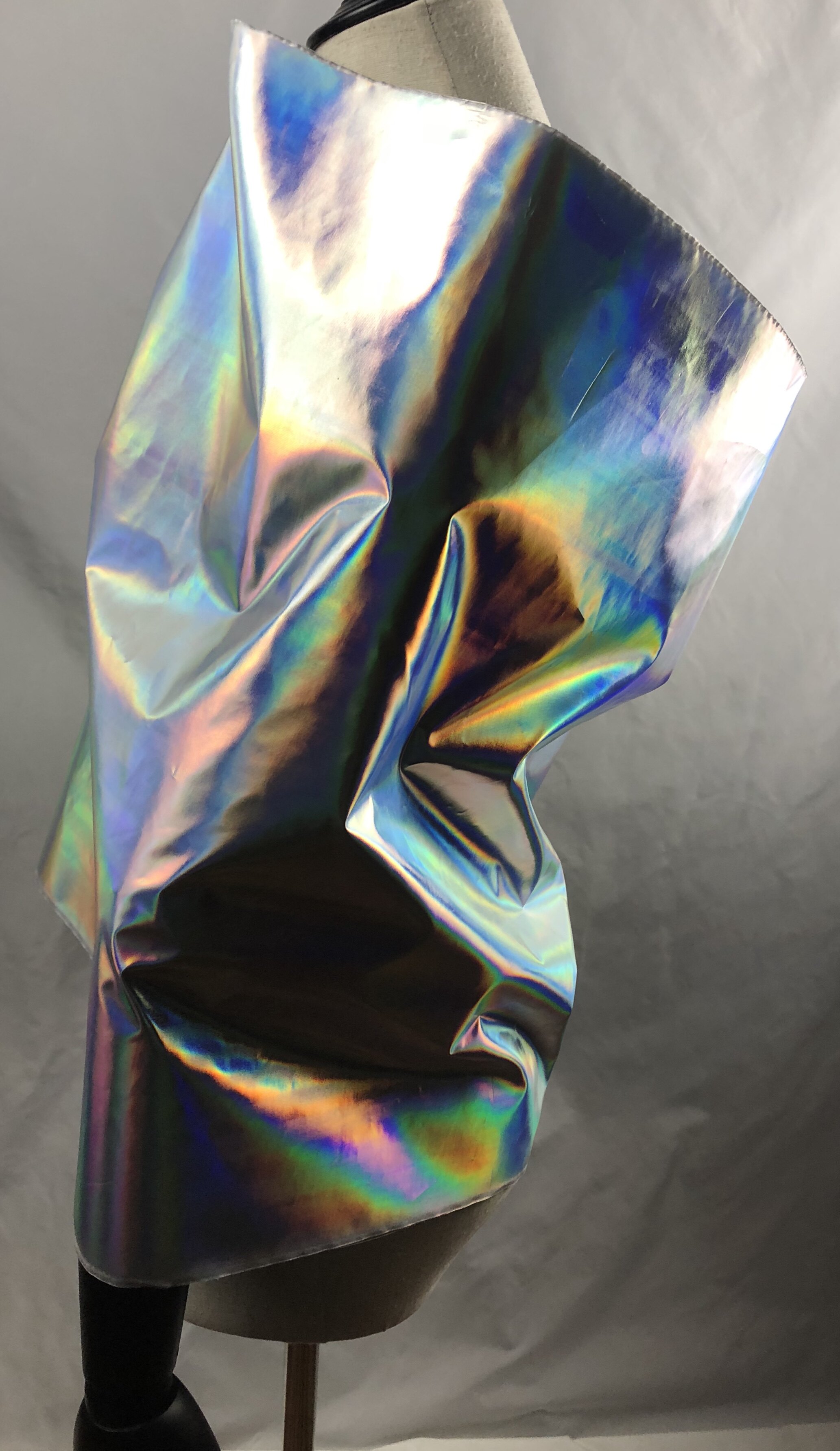 薄款银色镭射幻彩七彩面料柔软镜面荧光服装海绵垫