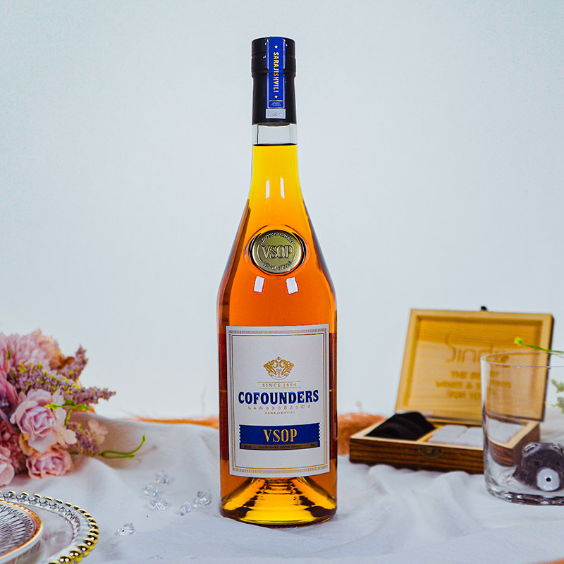 代发格鲁吉亚进口萨拉拉吉拓世vsop40vol包邮白兰地