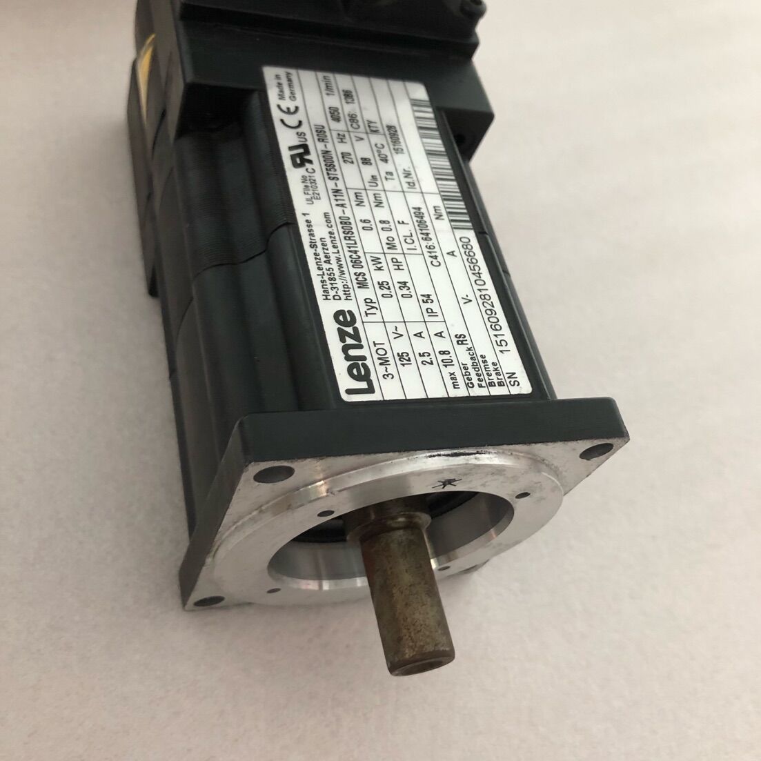 lenze伦茨原装进口伺服电机mcs06c41lrs0b0-a11n-st5s00n-r0su电机