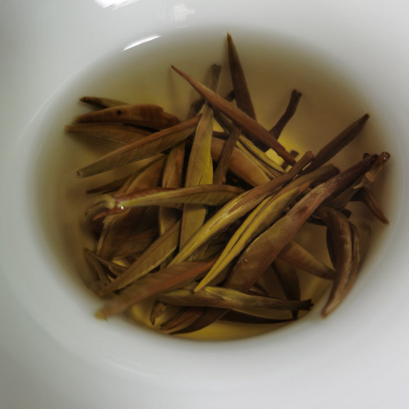 云南普洱茶生茶白茶景谷大树古树大白芽散装特级单芽白毫银针芽尖