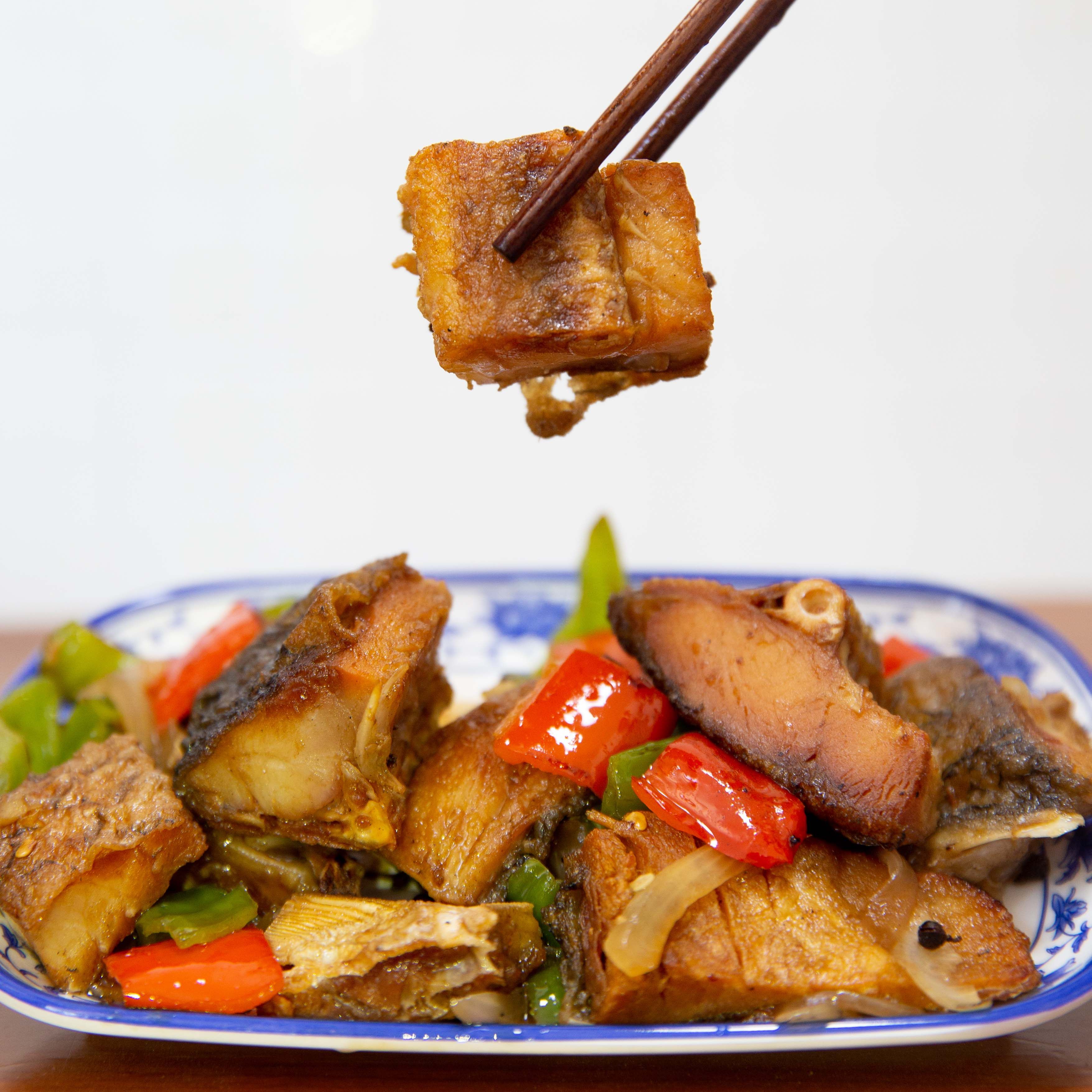 阳干草鱼块农家自制腊鱼风干鱼干湖北湖南特产糍粑鱼350g咸鱼干货