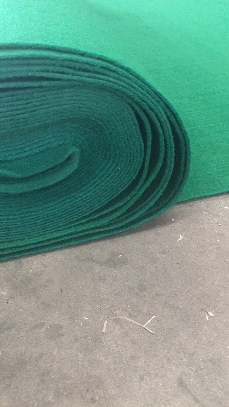 婚庆绿色地毯一次性庆典家用楼梯活动展会室外地毯