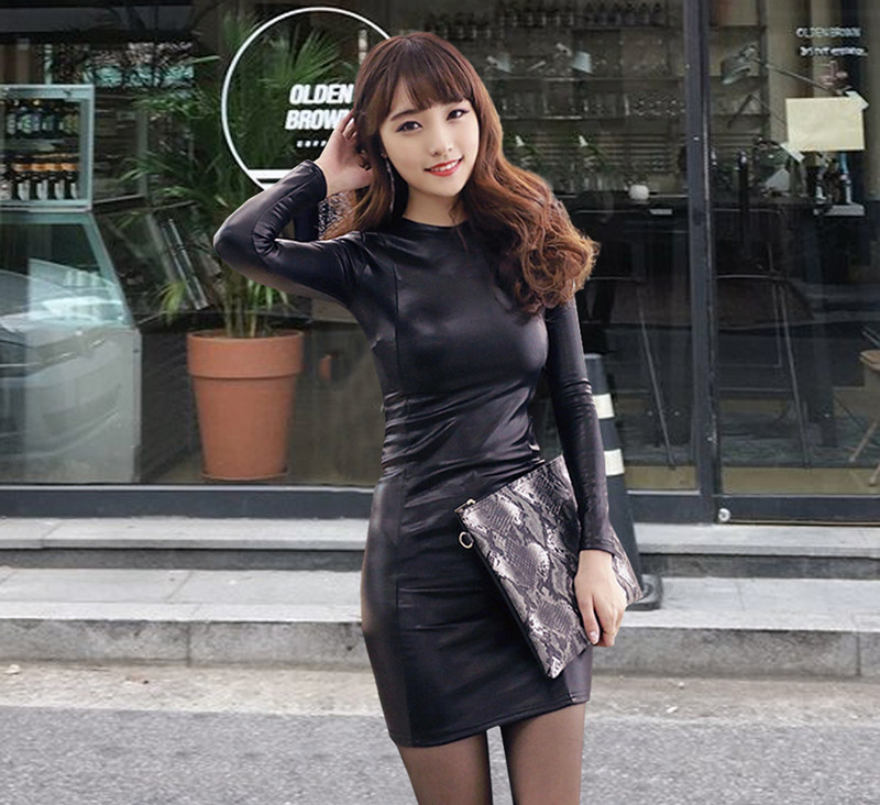 欧洲站中长款裙子紧身包臀皮裙长袖女修身显瘦打底裙气质pu连衣裙