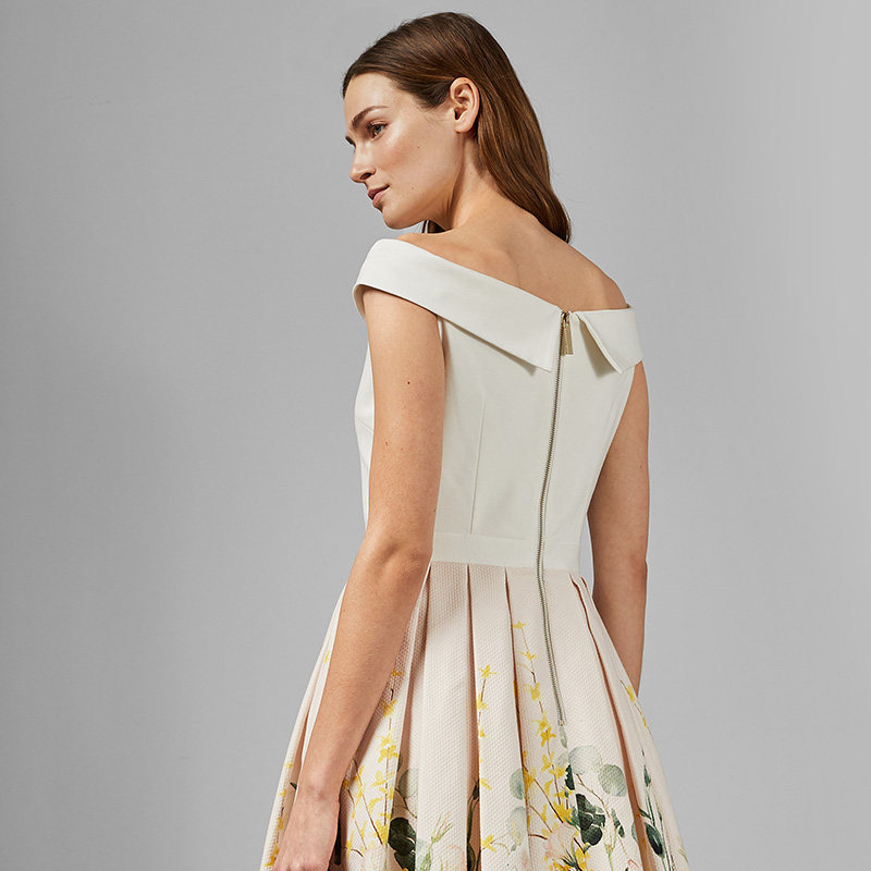 ted baker女士一字露肩百褶连衣裙