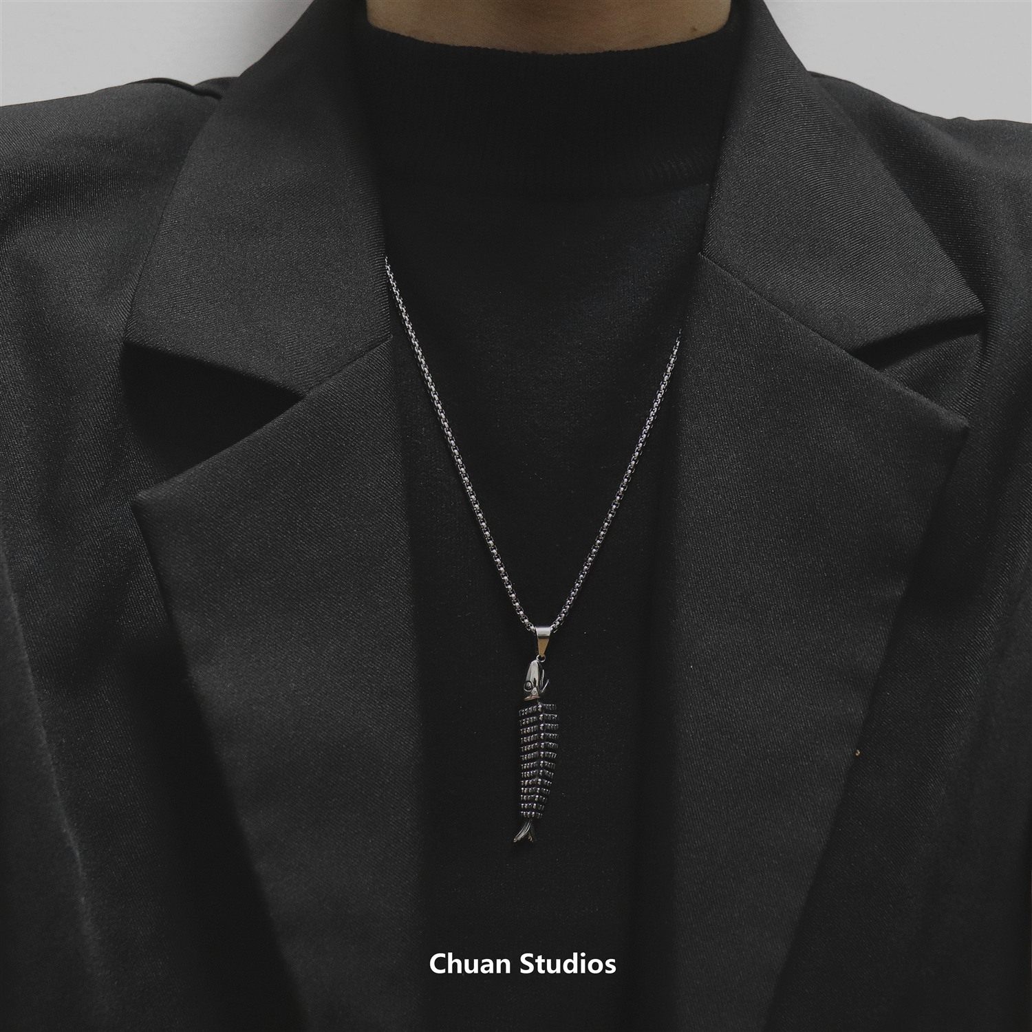 chuanins复古做旧鱼骨吊坠项链小众设计毛衣项链