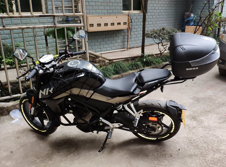 货架尾箱适用于春风nk250摩托车尾架支架夏德33升摩托车尾翼