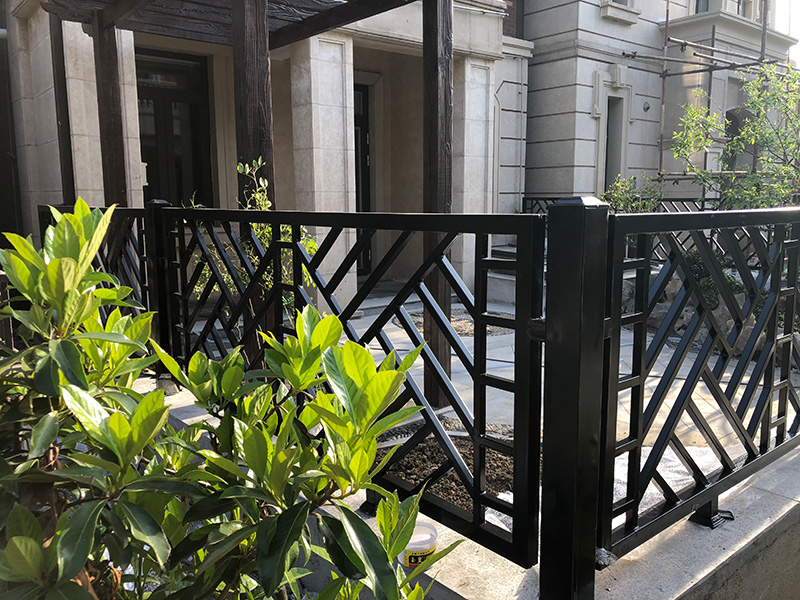 全国定制铁艺护栏热镀锌栏杆别墅新中式铁艺栏杆围墙小区花园围栏