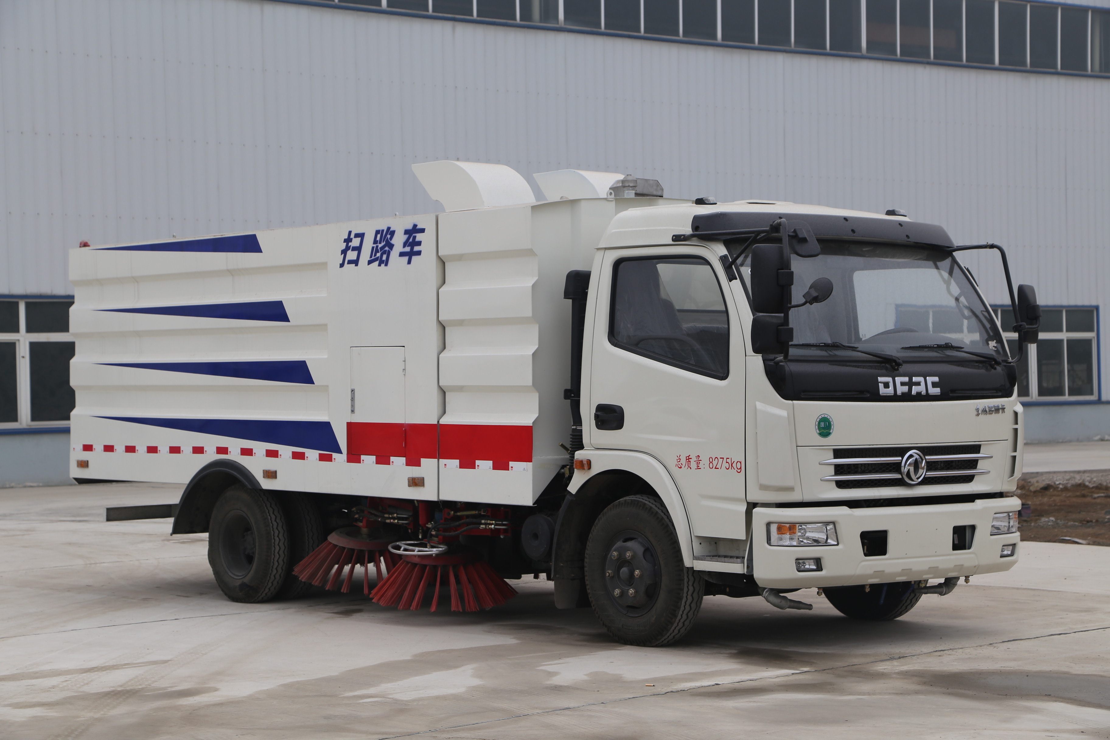 程力扫路车东风多利卡道路清扫机厂家东风多功能环卫清洁车