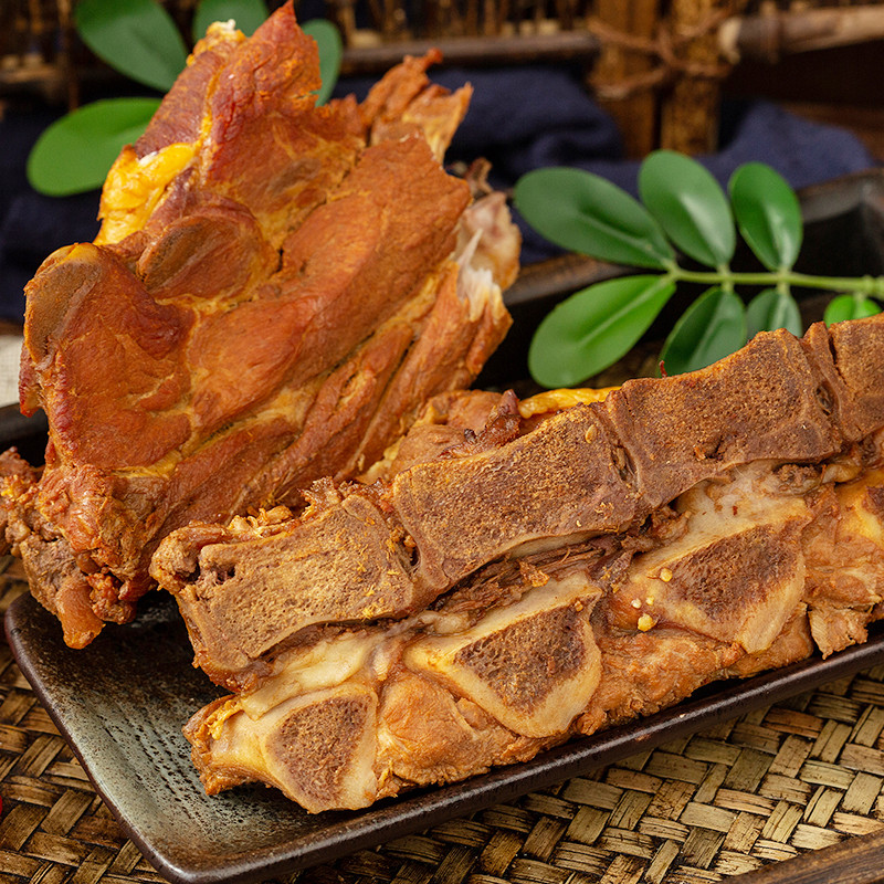 猪骨架哈尔滨一手店熏酱猪脊骨东北酱骨香熏卤味熟食下酒菜美食