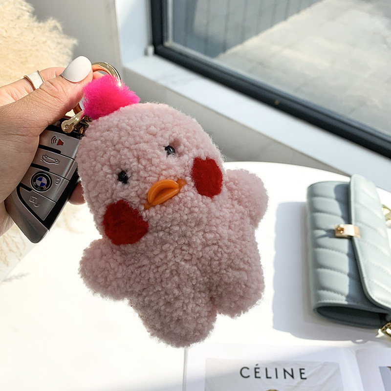 腮红少女ins网红羊毛小黄鸭皮草挂件包包挂饰钥匙扣