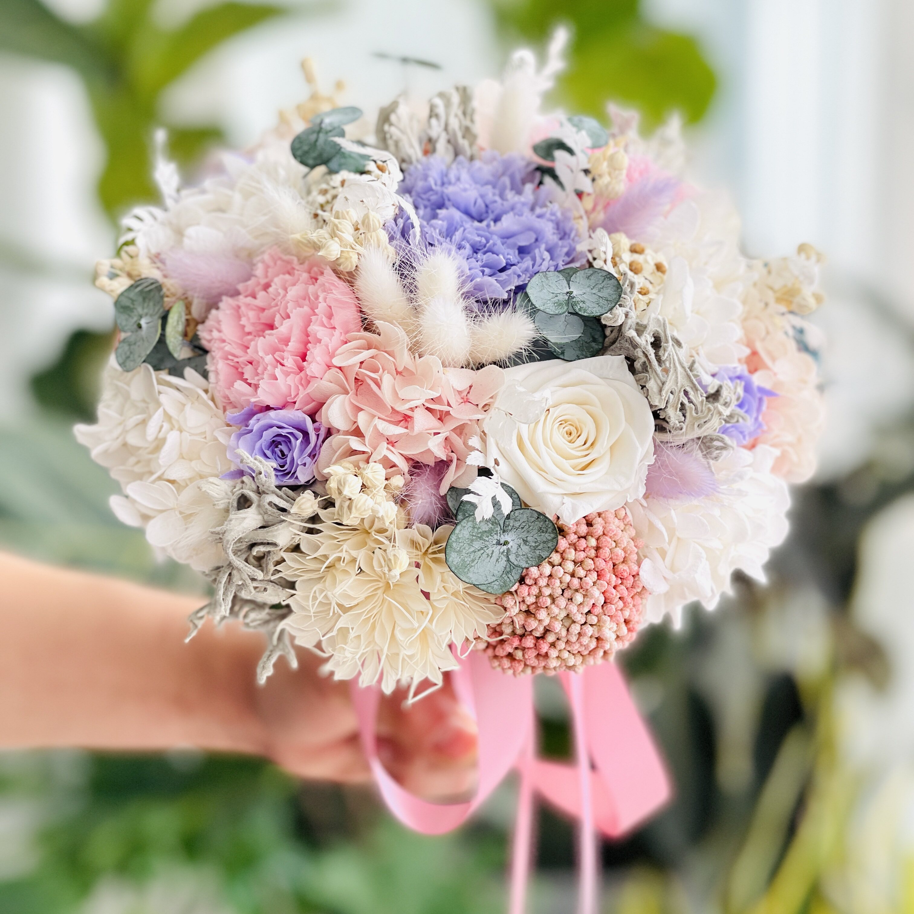 新娘手捧进口永生永生花花束礼盒玫瑰绣球爱人永生花