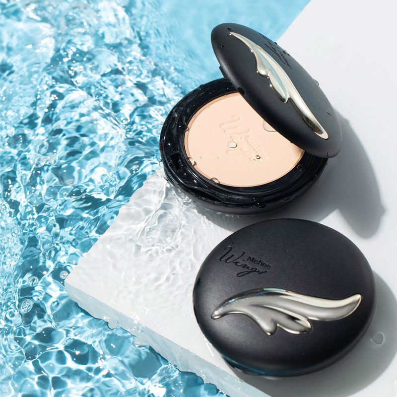 泰国mistine蜜丝羽翼粉饼控油防水定妆持久遮瑕粉饼