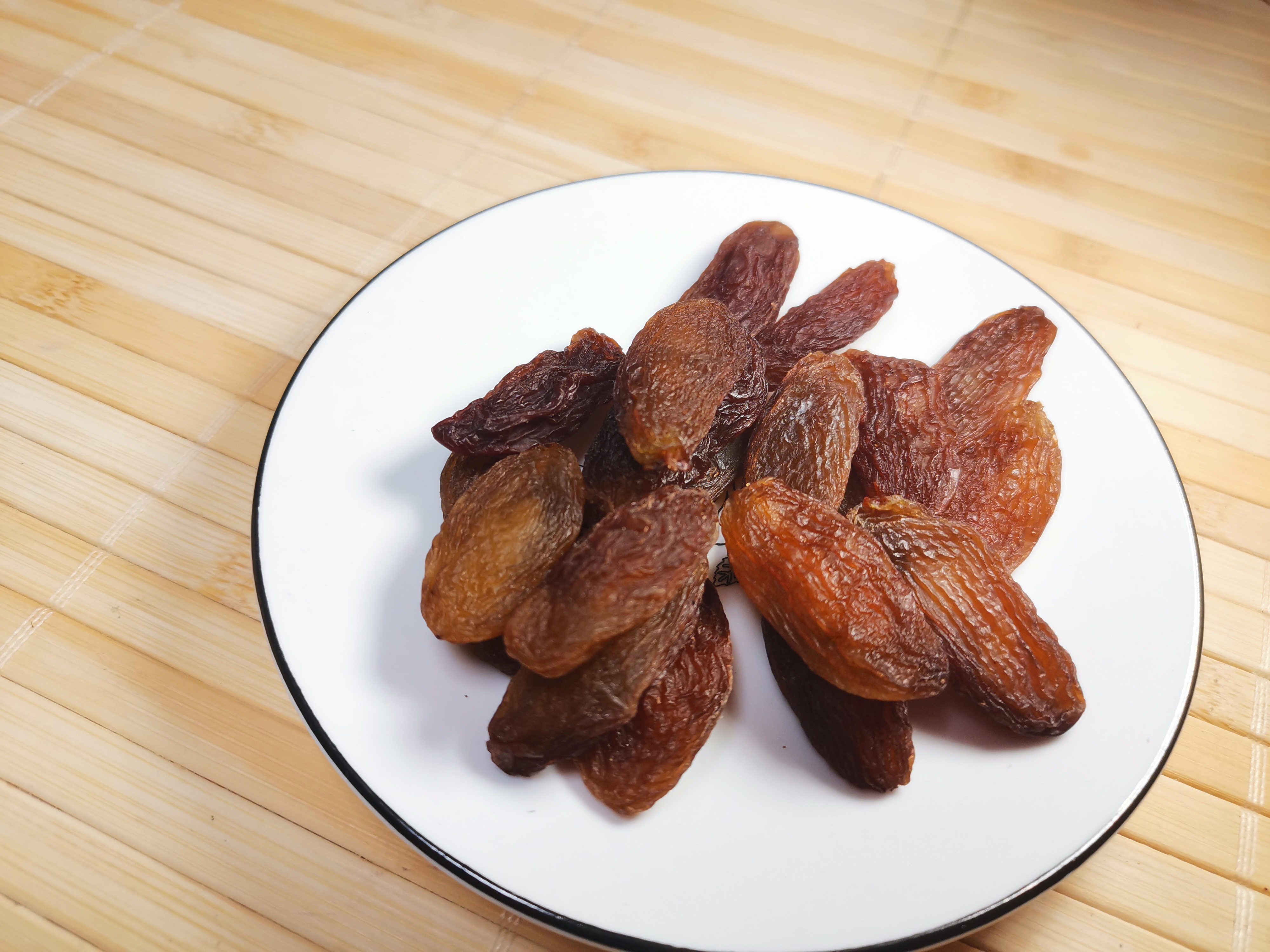 新疆吐鲁番红香妃王超大葡萄干特级免洗无沙无核葡萄干