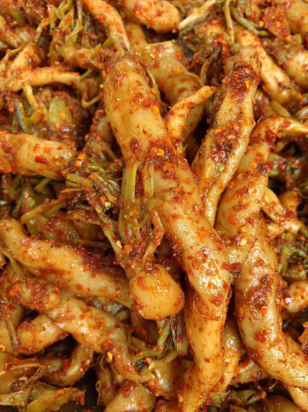 萝卜云南特产个个装临农家老坛酸菜泡菜下饭酱菜
