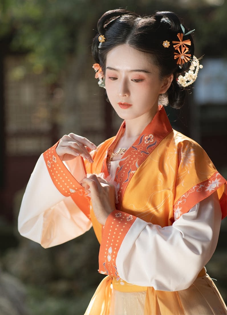 原创件套国风中国襦裙齐腰半臂对襟三件正品汉服