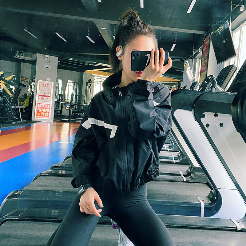 防风运动外套女宽松显瘦速健身上衣跑步训练运动茄克