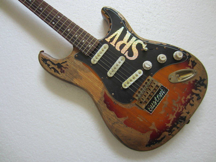 纯手工打造 复刻经典srv st复古做旧电吉他 可按要求定做