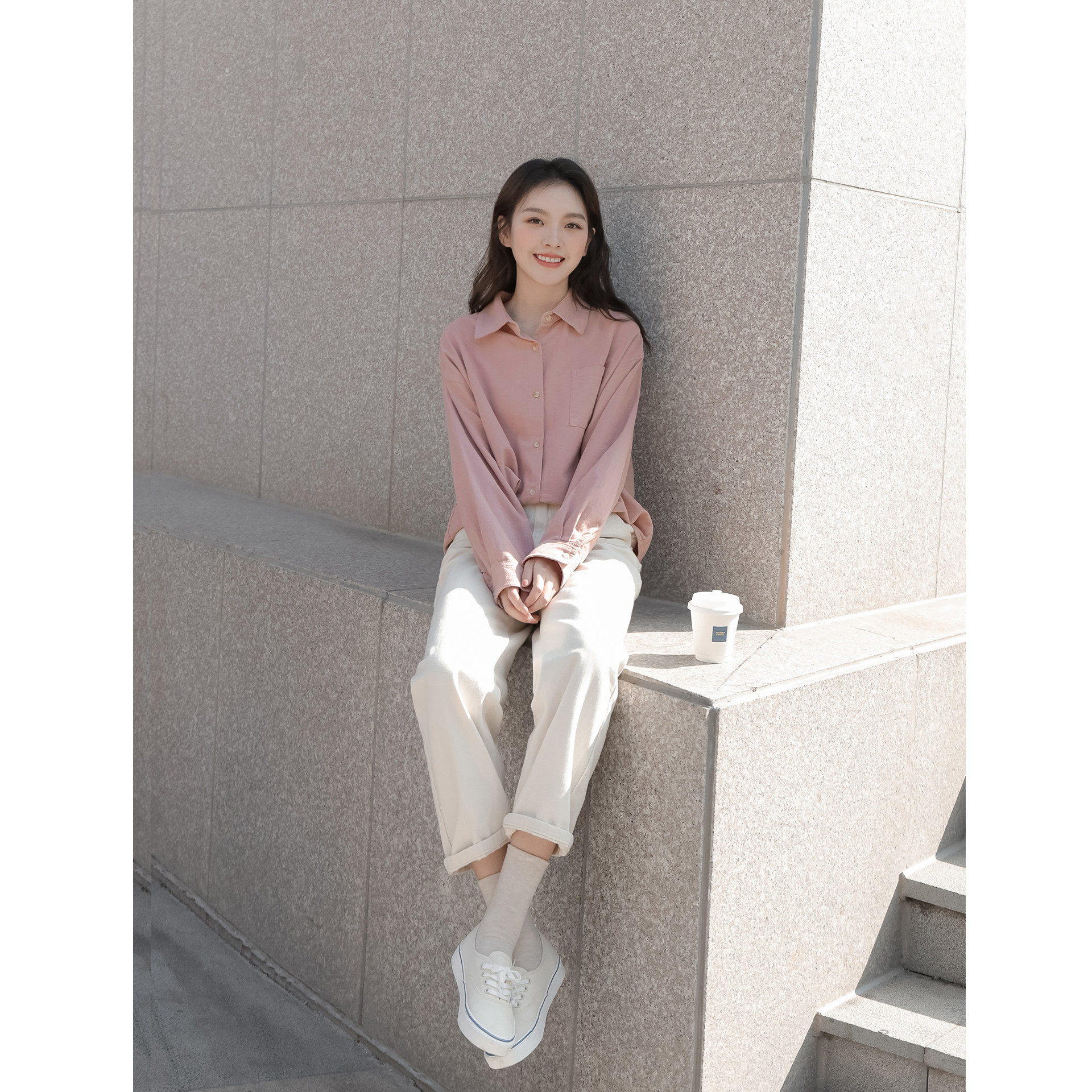 甜甜圈/经典翻领 纯棉衬衫女设计感小众复古粉色叠穿上衣2020冬季