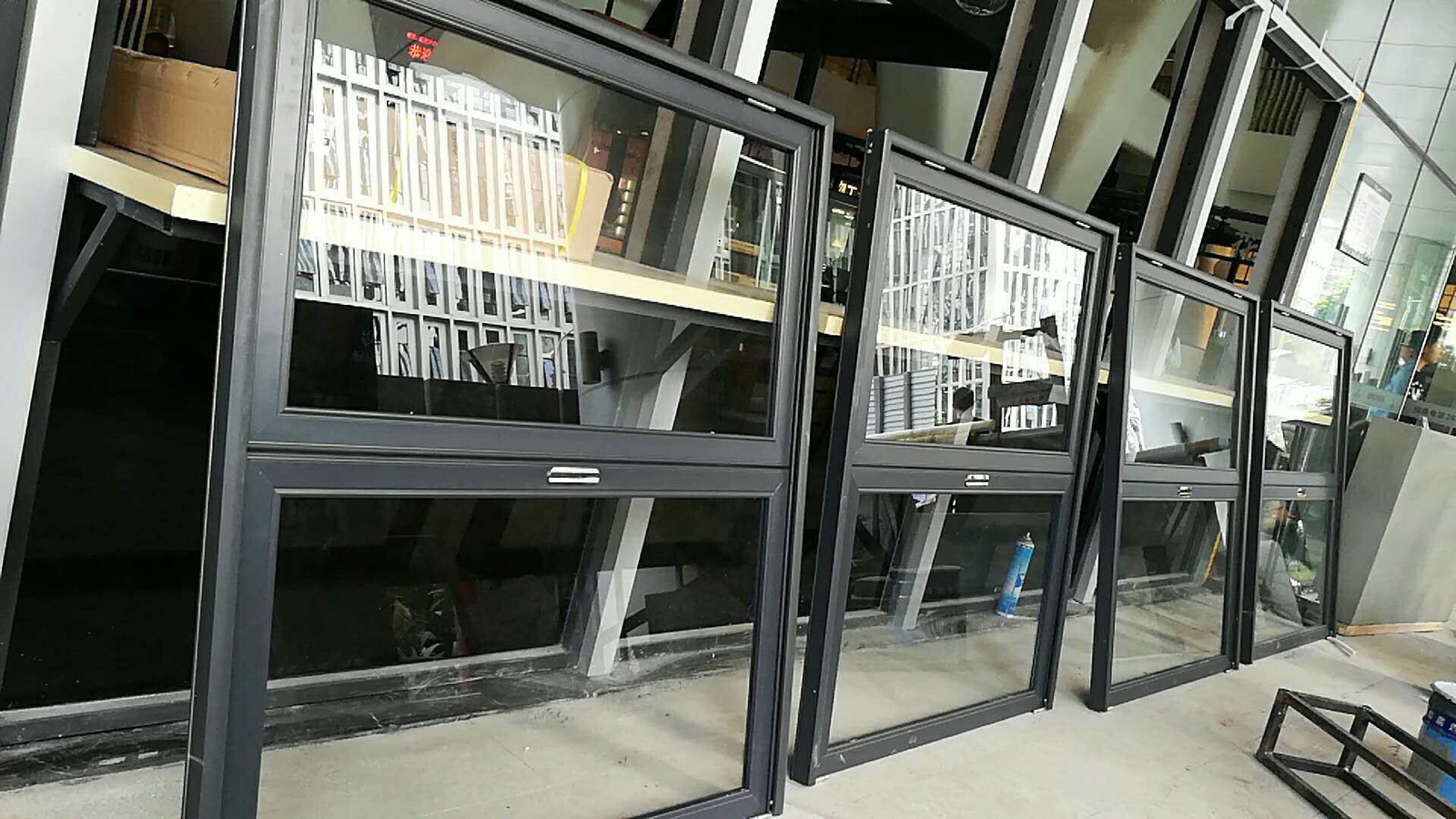 苏州上下推拉折叠铝合金窗户户上对折肯德基咖啡厅铝合金窗