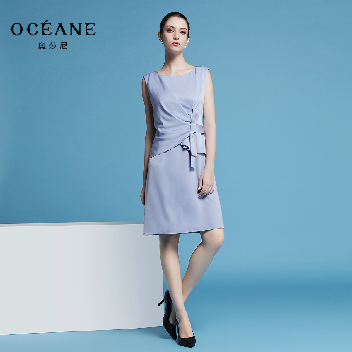 奥莎尼夏季女装新品时尚端庄独特裁剪假两件无袖连衣裙世