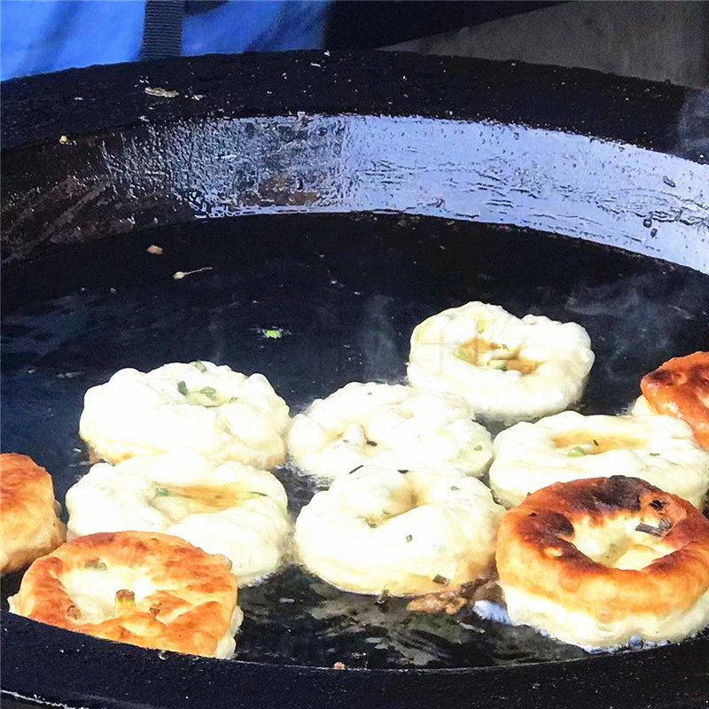 小油饼南通市如东县掘港镇黄海路特色葱花,单价为10个小油饼