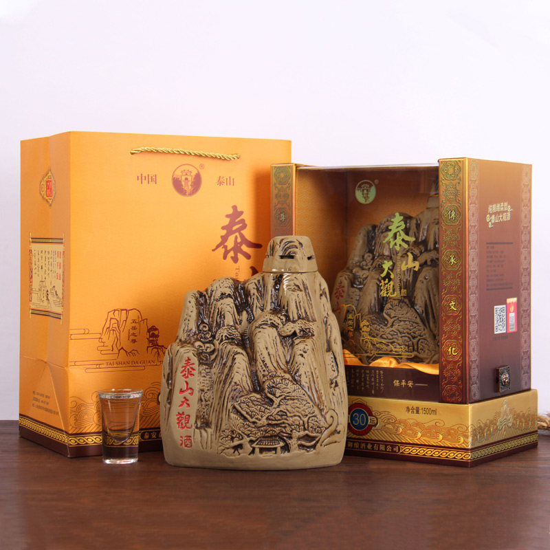 试饮山东泰安特产泰山大观3斤装52度浓香纯粮山白酒