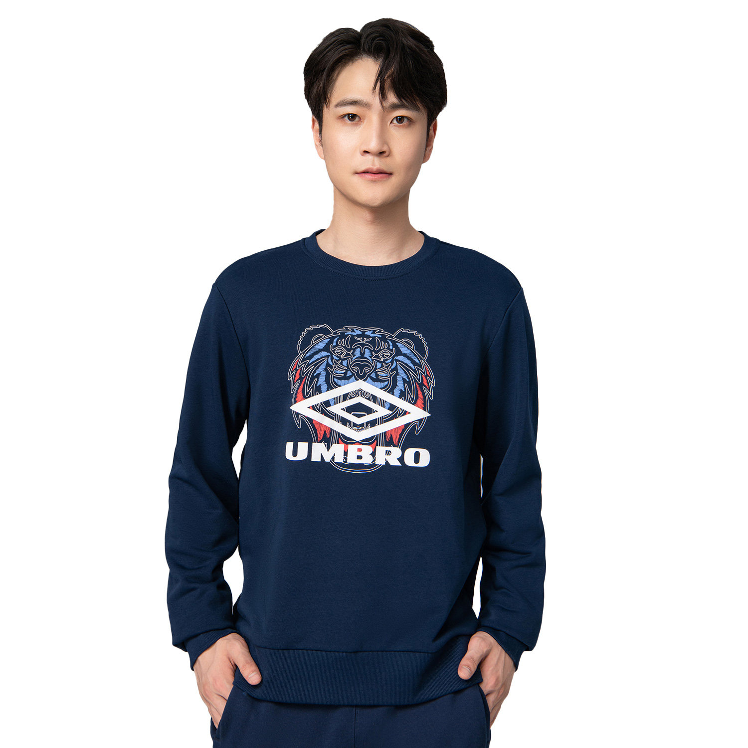 茵宝umbro运动22秋冬新品时尚虎头休闲经典男士卫衣uo223ap24107