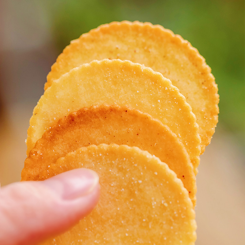 薯脆海盐柚子不是薯片薄脆饼干洋葱网红红花薄脆饼干