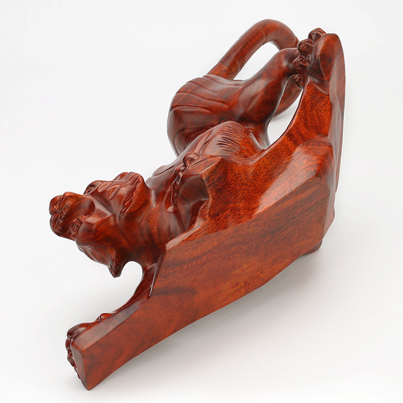 红木工艺品东阳木雕实木木质创意摆件下山虎小木雕