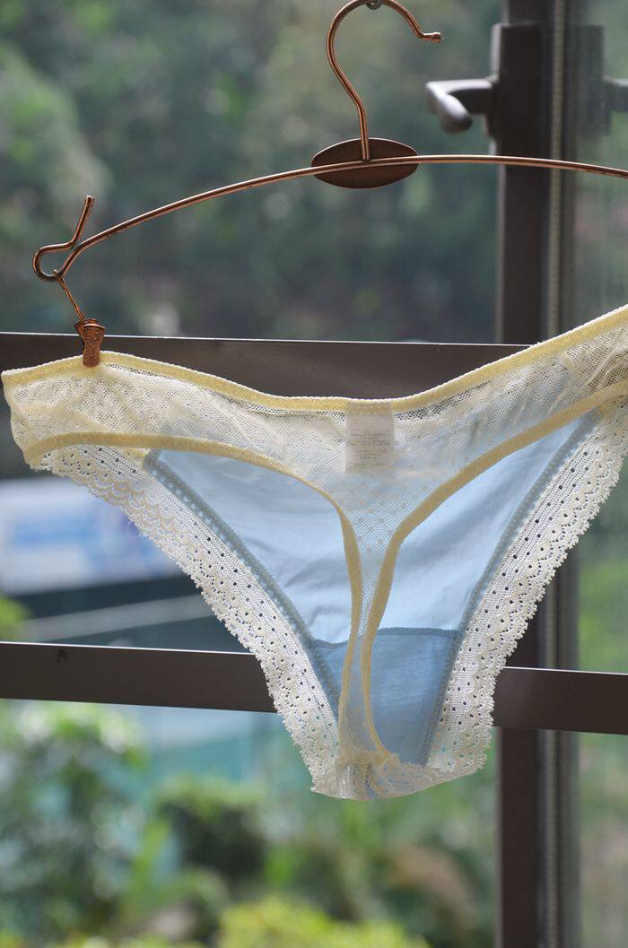 洛迦 法国大牌天蓝色莱卡后透明蕾丝低腰女士半包内裤 t裤 偏大
