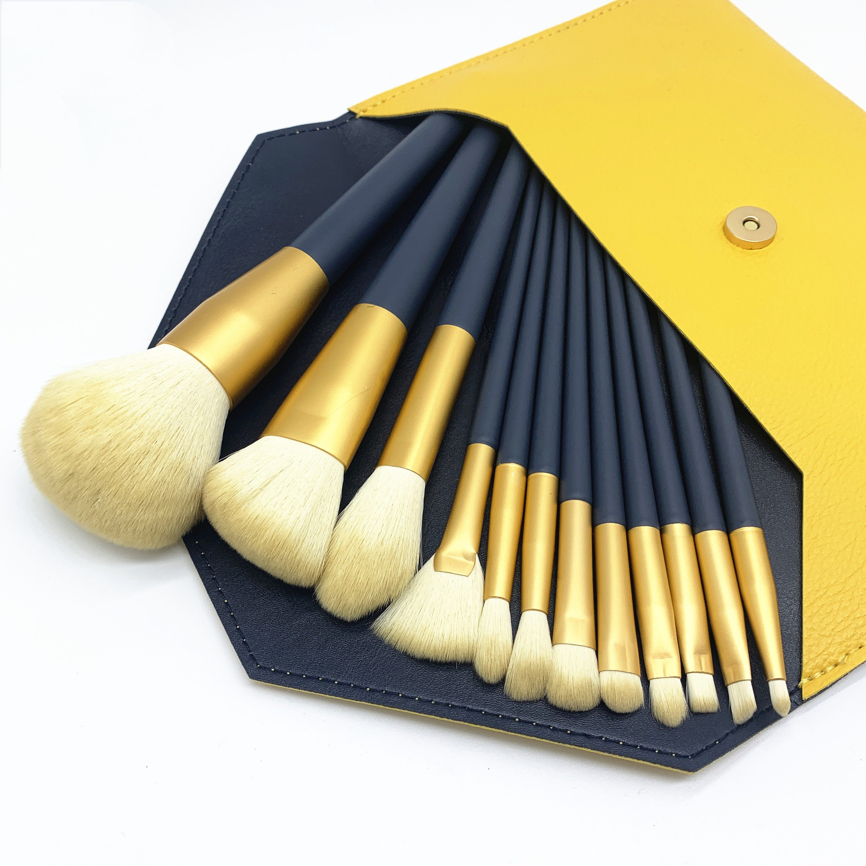 12支葡萄化妆套装初学者粉刷修容眼影全套刷子化妆刷