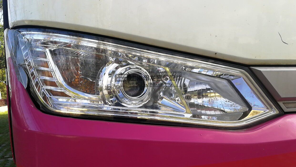 宇通配件客车前大灯总成原厂正品zk6115ht1ze12电动车汽车灯罩