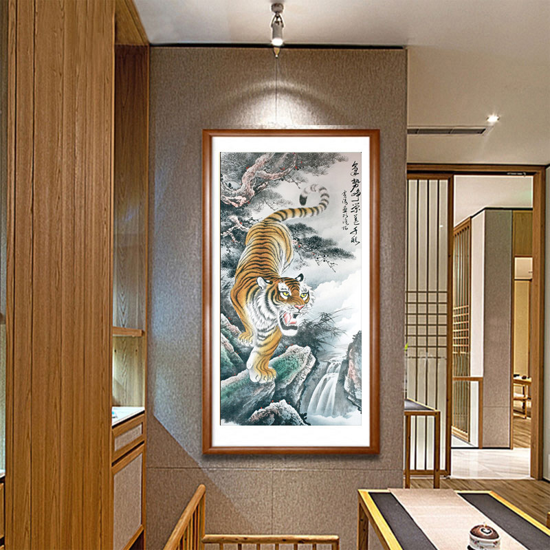国画老虎丝绸画松林虎啸下山虎卷轴画镇宅辟邪风水画客厅玄关挂画