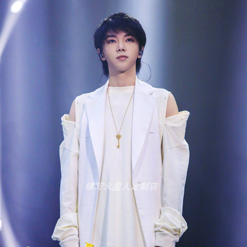 华晨晨宇演唱会降临同款白色演出服2021春季新款其他民族服装