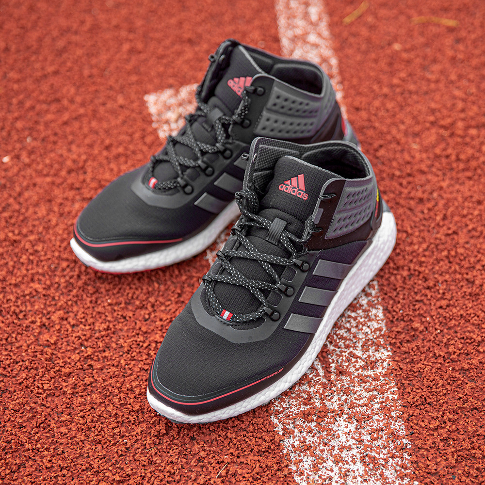 阿迪达斯跑步鞋男冬季保暖防风缓震运动鞋rocketboost跑步鞋