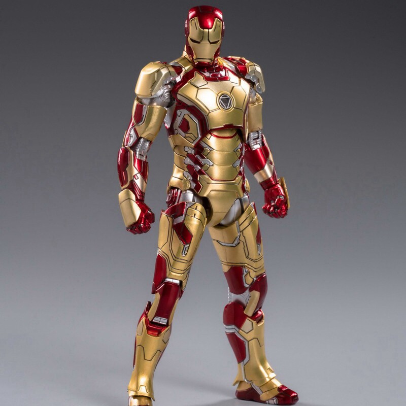 正版中动漫威复仇者联盟发光mk42钢铁侠7寸可动手办